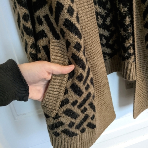 Brown & Black Long Winter Cardigan with Pockets - Picture 3 of 4
